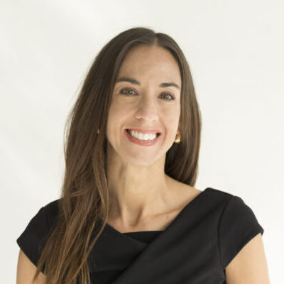 headshot of team member Liz