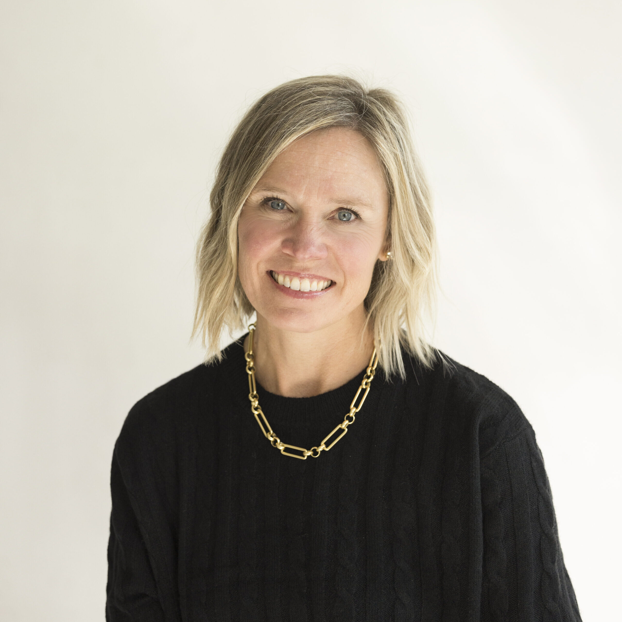 headshot of team member jenny